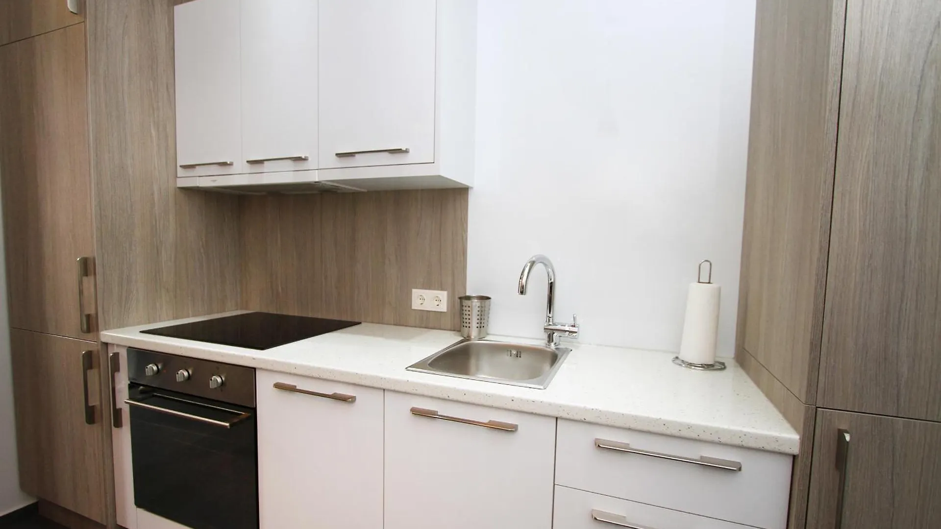 Christiano Apartments Hauptbahnhof | Contactless Check-In Bécs