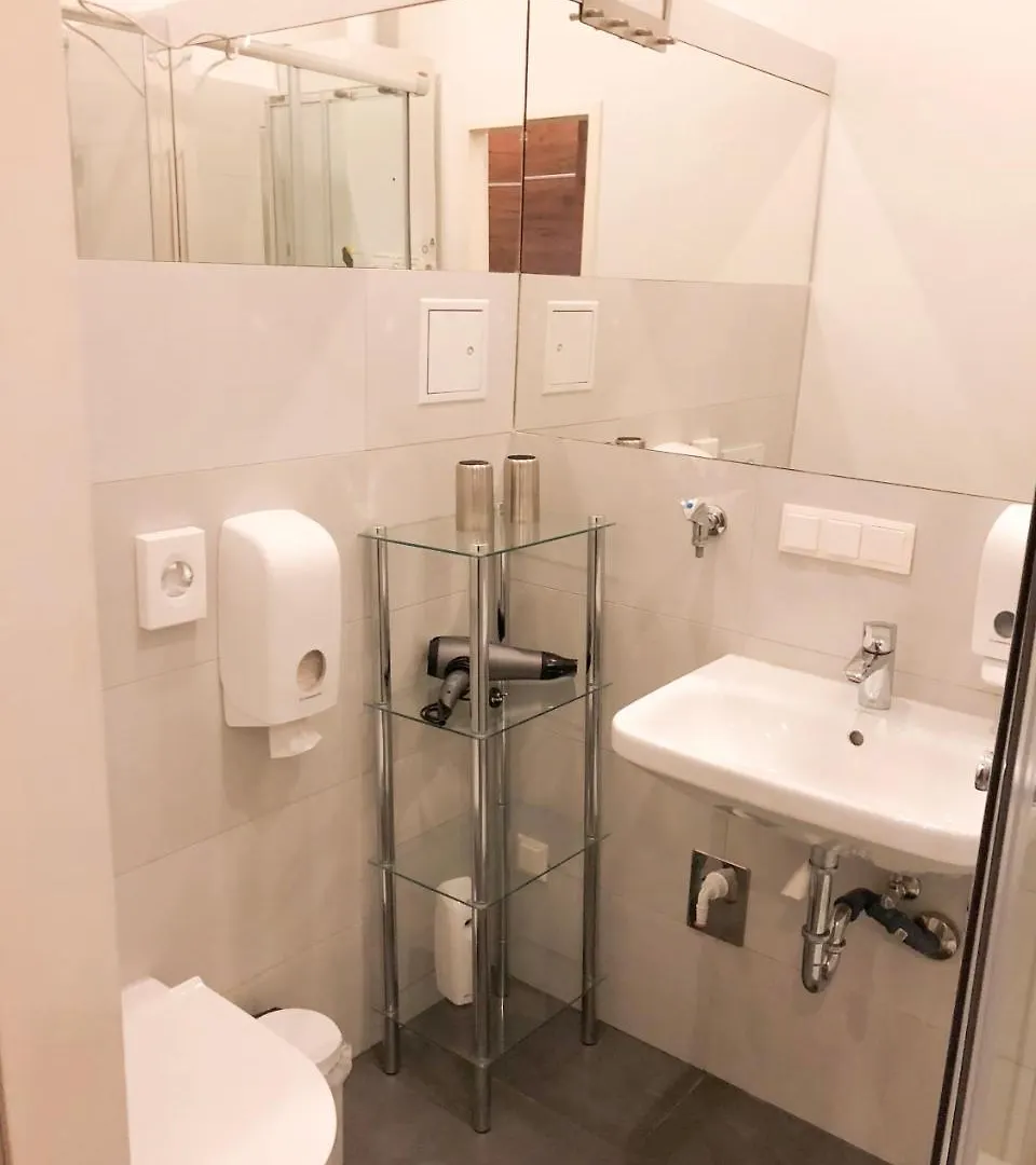 Christiano Apartments Hauptbahnhof | Contactless Check-In Vienna Austria