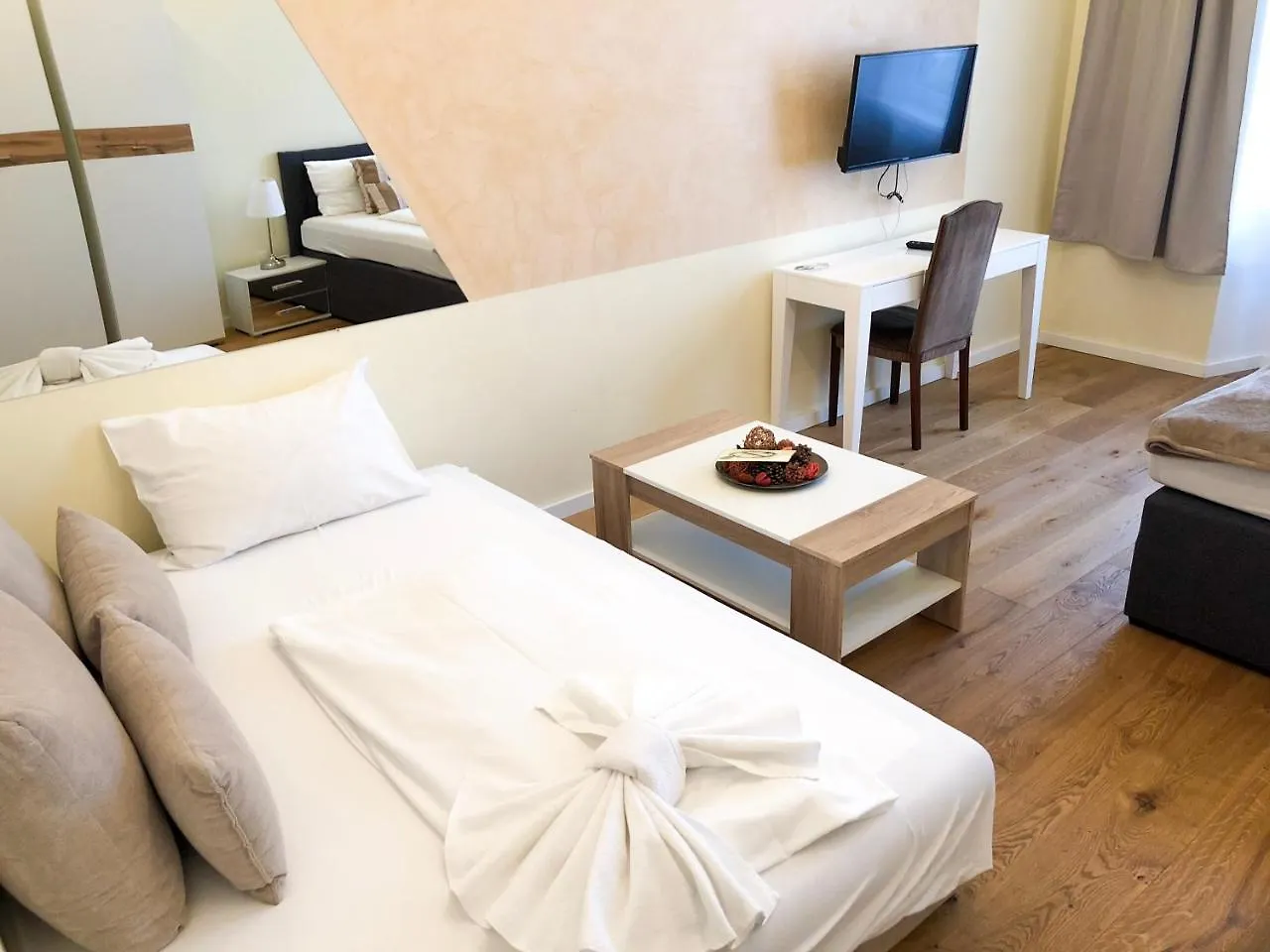 Christiano Apartments Hauptbahnhof | Contactless Check-In Vienna Austria