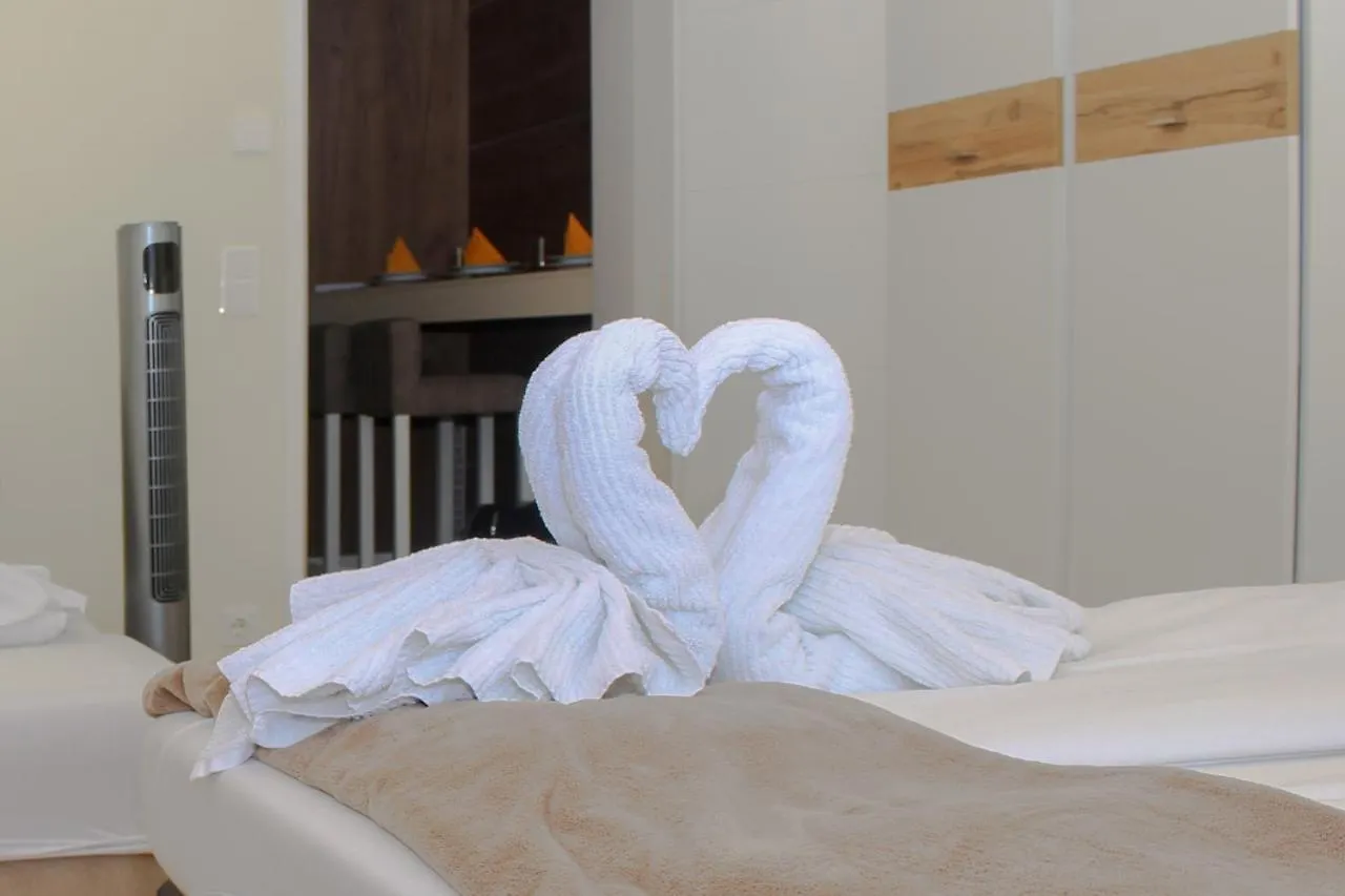 Christiano Apartments Hauptbahnhof | Contactless Check-In Vienna Austria